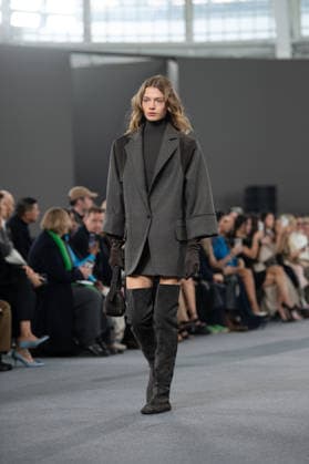 Milano Fashion Week - Women F W 26-27 Max Mara fashion show Catwalk Milan, Italy Milano Fashion Week - Women F W 26-27 Max Mara fashion show Catwalk Milan, Italy 26th February 2026 SGPItalia id 134533_002 * Not Exclusive  Copyright: xJohnnyxDallaxLibera SGPx