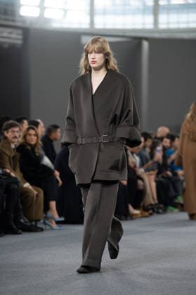 Milano Fashion Week - Women F W 26-27 Max Mara fashion show Catwalk Milan, Italy Milano Fashion Week - Women F W 26-27 Max Mara fashion show Catwalk Milan, Italy 26th February 2026 SGPItalia id 134533_002 * Not Exclusive  Copyright: xJohnnyxDallaxLibera SGPx