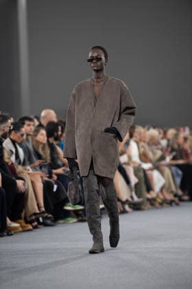 Milano Fashion Week - Women F W 26-27 Max Mara fashion show Catwalk Milan, Italy Milano Fashion Week - Women F W 26-27 Max Mara fashion show Catwalk Milan, Italy 26th February 2026 SGPItalia id 134533_002 * Not Exclusive  Copyright: xJohnnyxDallaxLibera SGPx