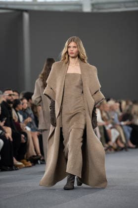 Milano Fashion Week - Women F W 26-27 Max Mara fashion show Catwalk Milan, Italy Milano Fashion Week - Women F W 26-27 Max Mara fashion show Catwalk Milan, Italy 26th February 2026 SGPItalia id 134533_002 * Not Exclusive  Copyright: xJohnnyxDallaxLibera SGPx