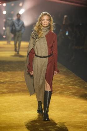 Milan, Milan Women s Fashion Week: Fall Winter 2026 27 - Women s Fashion, Fall Winter 2026 27 - Boss fashion show - catwalk in the photo: Model  Copyright: xRiccardoxGIordanox xipa-agency.netx xRiccardoxGIordanox IPA_Agency_IPA72050813