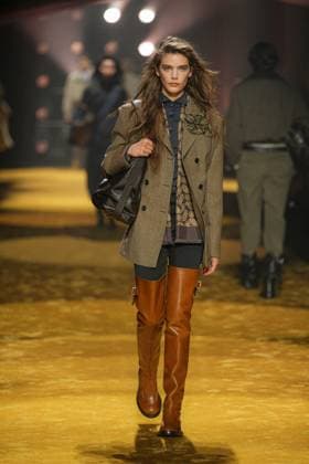 Milan, Milan Women s Fashion Week: Fall Winter 2026 27 - Women s Fashion, Fall Winter 2026 27 - Boss fashion show - catwalk in the photo: Model  Copyright: xRiccardoxGIordanox xipa-agency.netx xRiccardoxGIordanox IPA_Agency_IPA72050993