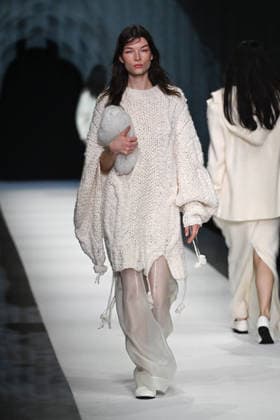 Milan, Milan Women s Fashion Week Fall Winter 2026 27 - Women s Fashion, Fall Winter 2026 27 - Anteprima fashion show - catwalk in the photo: model  Copyright: xSimonaxChiocciax xipa-agency.netx xFotosickix IPA_Agency_IPA72051322