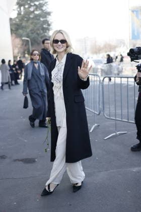 MFW - Prada Outside Carey Mulligan at the Prada fashion show during the Milan Menswear Fall Winter 2026 2027 Fashion Week on February 26, 2026 in Milan, Italy. Photo by Marco Piovanotto ABACAPRESS.COM Milan Italy  Copyright: xPiovanottoxMarco ABACAx
