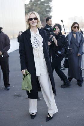 MFW - Prada Outside Carey Mulligan at the Prada fashion show during the Milan Menswear Fall Winter 2026 2027 Fashion Week on February 26, 2026 in Milan, Italy. Photo by Marco Piovanotto ABACAPRESS.COM Milan Italy  Copyright: xPiovanottoxMarco ABACAx