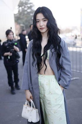 MFW - Prada Outside Kim Tae-ri at the Prada fashion show during the Milan Menswear Fall Winter 2026 2027 Fashion Week on February 26, 2026 in Milan, Italy. Photo by Marco Piovanotto ABACAPRESS.COM Milan Italy  Copyright: xPiovanottoxMarco ABACAx
