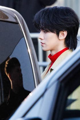 News - Prada - Celebrity Arrivals - Milan Fashion Week - Womenswear Fall Winter 2026 2027 TransfOrmProject TOP member is seen leaving the Prada fashion show during the Milan Menswear Fall Winter 2026 2027 Fashion Week on February 26, 2026 in Milan, Italy. Photo: Cinzia Camela. Milan Fondazione Prada Italy Copyright: xCinziaxCamelax xLiveMediax LPN_2317353