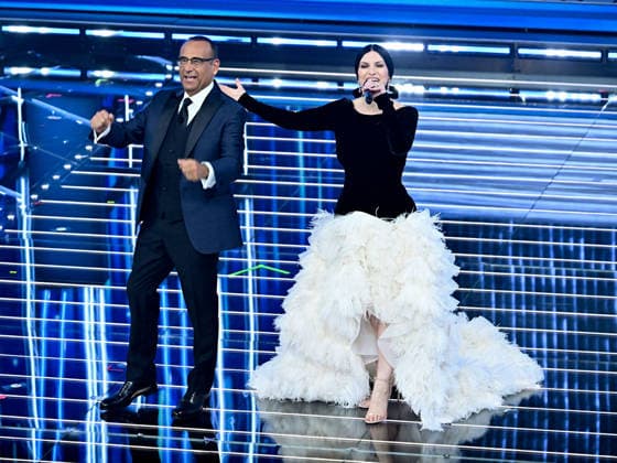 Sanremo, 76th Italian Song Festival. Third Night. Pictured: Laura Pausini and Carlo Conti.  Copyright: xMaurizioxD Avanzox xipa-agency.netx xPoolxSanremox02x IPA_Agency_IPA72064409