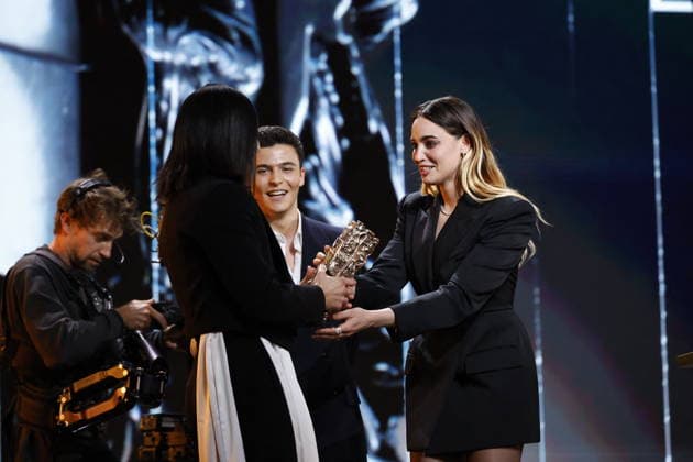 51st Cesar Ceremony Nadia Melliti with the Best Rising Star Cesar Award for the Movie ‘La Petite Dernière’ during 51st Cesar Film Awards held at l Olympia on February 26, 2026, in Paris, France. Photo by Nasser Berzane ABACAPRESS.COM Paris France  Copyright: xBerzanexNasser ABACAx