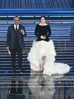 Sanremo, 76th Italian Song Festival - third evening. Pictured is Carlo Conti and Laura Pausini.  Copyright: xAlbertoxTerenghix xPoolxSanremox02x xipa-agency.netx xPoolxSanremox02x IPA_Agency_IPA72065705