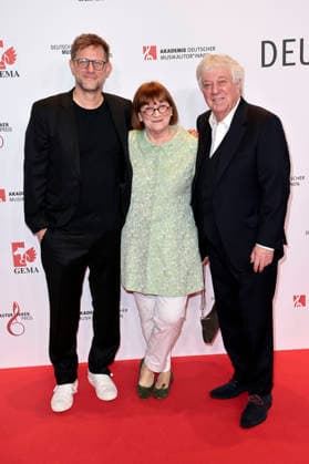 Alexander Zuckowski, Monika Zuckowski and Rolf Zuckowski at the 17 German Music Authors Prize of GEMA 2026 at The Ritz Carlton Hotel Berlin, 26 02 2026 Foto:xS.xGabschx xFuturexImagex musikautorenpreis_6211