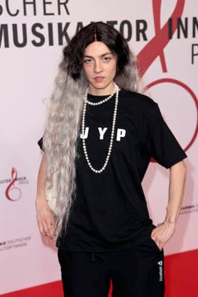 Haiyti at the 17 German Music Authors Award of GEMA 2026 at The Ritz Carlton Hotel Berlin, 26 02 2026 Foto:xS.xGabschx xFuturexImagex musikautorenpreis_6217
