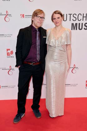 Hannes Seidl and Julia Mihaly at the 17 German Music Authors Prize of GEMA 2026 at The Ritz Carlton Hotel Berlin, 26 02 2026 Foto:xS.xGabschx xFuturexImagex musikautorenpreis_6249