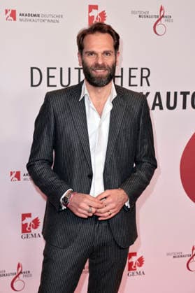 Florian Drücke at the 17 German Music Writers Prize of GEMA 2026 at The Ritz Carlton Hotel Berlin, 26 02 2026 Foto:xS.xGabschx xFuturexImagex musikautorenpreis_6252