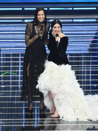 Sanremo, 76th Italian Song Festival - third evening. In the photo Irina Shayk, Laura Pausini  Copyright: xAlbertoxTerenghix xPoolxSanremox02x xipa-agency.netx xPoolxSanremox02x IPA_Agency_IPA72066462