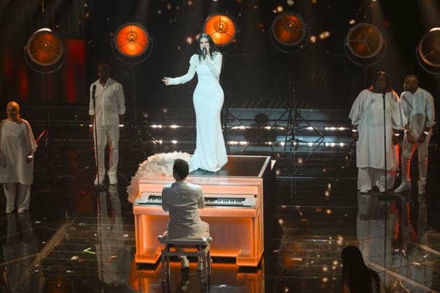 February 26, 2026, Sanremo, ITALY: Italian singer Laura Pausini performs on stage at the Ariston theatre during the 76th edition of the Sanremo Italian Song Festival, in Sanremo, Italy, 26 February 2026. The Music Festival runs from 24 to 28 February 2026. ANSA ETTORE FERRARI Sanremo ITALY  - ZUMAa110 20260226_zaf_a110_157 Copyright: xEttorexFerrarix