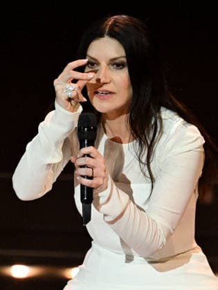Sanremo, 76th Italian Song Festival. Third Night. Pictured: Laura Pausini singing with the Piccolo Coro Dell Antoniano.  Copyright: xMaurizioxD Avanzox xipa-agency.netx xPoolxSanremox02x IPA_Agency_IPA72068689