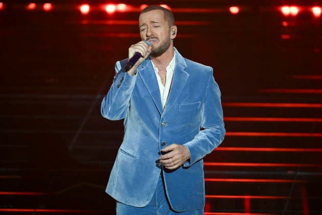 February 26, 2026, Sanremo, Italy: Italian singer Raf performs on stage at the Ariston theatre during the 76th edition of the Sanremo Italian Song Festival, in Sanremo, Italy, 26 February 2026. The music festival will run from 24 to 28 February 2026. ANSA ETTORE FERRARI. Sanremo Italy  - ZUMAa110 20260226_zaf_a110_195 Copyright: xEttorexFerrarix