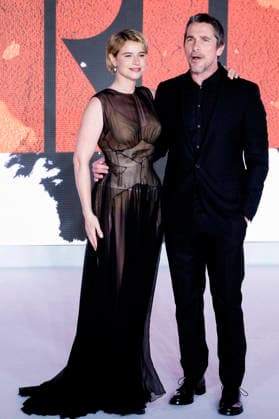Jessie Buckley and Christian Bale at the world premiere of The Bride at Cineworld Leicester Square London, 26 02 2026 Foto:xJ.xEdwardsx xFuturexImagex bride_6267