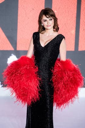 The World Premiere of THE BRIDE on Thursday 26 February 2026 PenÃ lope Cruz poses on the red carpet at The World Premiere of THE BRIDE on Thursday 26 February 2026 at Cineworld Leicester Square, London. ., Credit:Julie Edwards Avalon  Copyright: xJuliexEdwardsx xAvalonx 1078530940