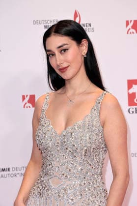 Elif Demirezer at the 17 German Music Author Award of GEMA 2026 at the Hotel The Ritz Carlton Berlin, 26 02 2026 Foto:xS.xGabschx xFuturexImagex musikautorenpreis_6290