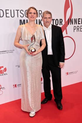 Julia Mihaly at the 17 German Music Authors Prize of GEMA 2026 at The Ritz Carlton Hotel Berlin, 26 02 2026 Foto:xS.xGabschx xFuturexImagex musikautorenpreis_6298
