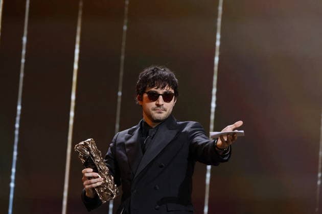 51st Cesar Ceremony Guillaume Marbeck with the Best Director Cesar Award for Movie Nouvelle Vague on behalf of Richard Linklater during the 51st Cesar Film Awards held at l Olympia on February 26, 2026, in Paris, France. Photo by Nasser Berzane ABACAPRESS.COM Paris France  Copyright: xBerzanexNasser ABACAx