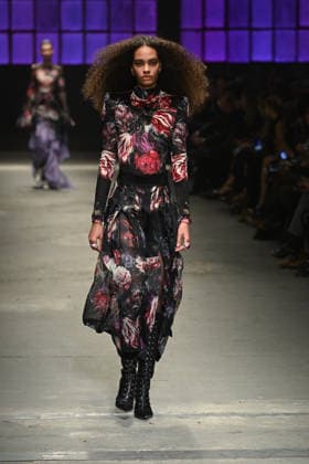 Milan, Milan Women s Fashion Week Fall Winter 2026 27 - Women s Fashion, Fall Winter 2026 27 - Roberto Cavalli fashion show - catwalk in the photo: model  Copyright: xSimonaxChiocciax xipa-agency.netx xFotosickix IPA_Agency_IPA72074253