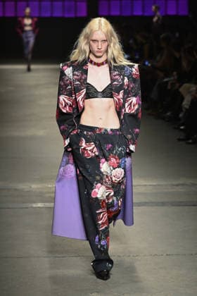 Milan, Milan Women s Fashion Week Fall Winter 2026 27 - Women s Fashion, Fall Winter 2026 27 - Roberto Cavalli fashion show - catwalk in the photo: model  Copyright: xSimonaxChiocciax xipa-agency.netx xFotosickix IPA_Agency_IPA72074268