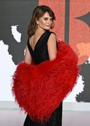 Penélope Cruz attends The Bride World Premiere at Cineworld Leicester Square in London, England. UK. Thursday 26th February 2026. Copyright: xJamesxWarrenx THE BRIDE - WORLD PREMIERE42