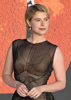 Jessie Buckley attends The Bride World Premiere at Cineworld Leicester Square in London, England. UK. Thursday 26th February 2026. Copyright: xJamesxWarrenx THE BRIDE - WORLD PREMIERE14