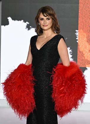 Penélope Cruz attends The Bride World Premiere at Cineworld Leicester Square in London, England. UK. Thursday 26th February 2026. Copyright: xJamesxWarrenx THE BRIDE - WORLD PREMIERE36