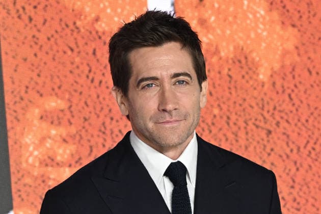 Jake Gyllenhaal attends The Bride World Premiere at Cineworld Leicester Square in London, England. UK. Thursday 26th February 2026. Copyright: xJamesxWarrenx THE BRIDE - WORLD PREMIERE74