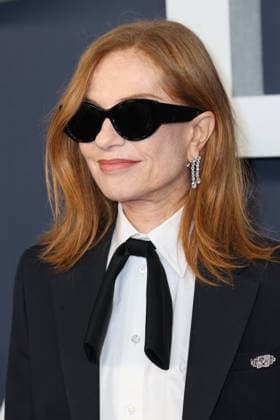 Arrivees sur le tapis rouge pour la 51eme ceremonie des CESAR a lOlympia Red carpet arrivals for the 51st CESAR Awards ceremony at Olympia Hall 453480 2026 02 26 Huppert, Isabelle  Copyright: xSebastienxFremontx xStarfacex STAR_453480_148