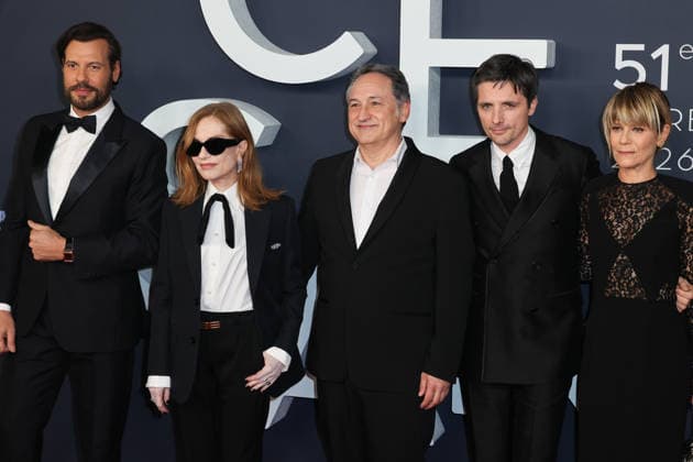 Arrivees sur le tapis rouge pour la 51eme ceremonie des CESAR a lOlympia Red carpet arrivals for the 51st CESAR Awards ceremony at Olympia Hall 453480 2026 02 26 Personnaz, Raphael Fois, Marina Lafitte, Laurent Huppert, Isabelle Klifa, Thierry  Copyright: xSebastienxFremontx xStarfacex STAR_453480_163