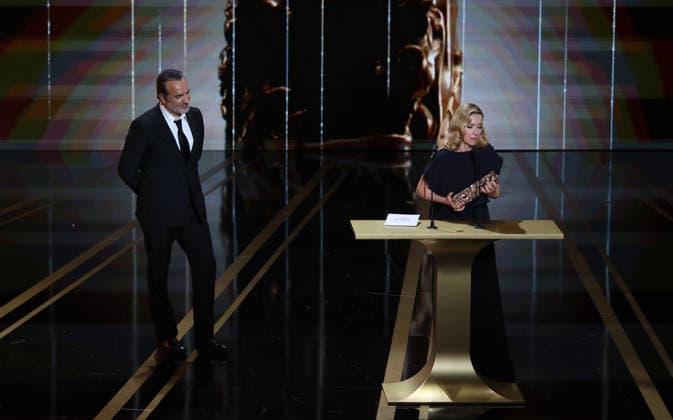 La 51e cÃ rÃ monie des CÃ sar 2026 a l Olympia de Paris Pictures :Jean Dujardin remet le cesar de la meilleur actrice Ã Lea Drucker La 51e cÃ rÃ monie des CÃ sar 2026 a l Olympia de Paris lÃ a Drucker remporte le CÃ sar de la meilleure actrice lÃ a Drucker remporte le CÃ sar de la meilleure actrice  Copyright: xDavidxKerx
