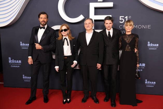 51st Cesar Ceremony - Arrivals JD 2 Laurent Lafitte, Alex Beaupain, Thierry Klifa, Isabelle Huppert and Raphaël Personnaz arrives at the 51st Cesar Film Awards held at l Olympia on February 26, 2026, in Paris, France. Photo by Jerome Domine ABACAPRESS.COM Paris France  Copyright: xDominexJerome ABACAx