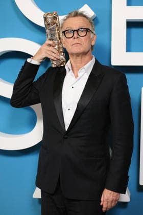 51st Cesar Ceremony Press Room Franck Dubosc poses with the Best Original Screenplay Award during the 51st Cesar Film Awards held at l Olympia on February 26, 2026, in Paris, France. Photo by Jerome Domine ABACAPRESS.COM Paris France  Copyright: xDominexJerome ABACAx