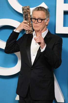 51st Cesar Ceremony Press Room Franck Dubosc poses with the Best Original Screenplay Award during the 51st Cesar Film Awards held at l Olympia on February 26, 2026, in Paris, France. Photo by Jerome Domine ABACAPRESS.COM Paris France  Copyright: xDominexJerome ABACAx