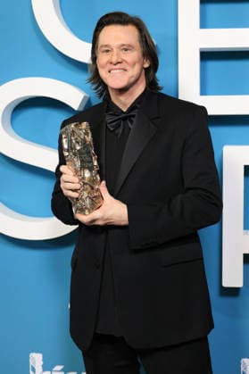 51st Cesar Ceremony Press Room Jim Carrey poses with the Honorary Cesar Award during the 51st Cesar Film Awards held at l Olympia on February 26, 2026, in Paris, France. Photo by Jerome Domine ABACAPRESS.COM Paris France  Copyright: xDominexJerome ABACAx