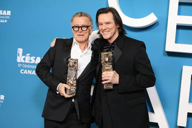 51st Cesar Ceremony Press Room Jim Carrey poses with the Honorary Cesar Award and Franck Dubosc during the 51st Cesar Film Awards held at l Olympia on February 26, 2026, in Paris, France. Photo by Jerome Domine ABACAPRESS.COM Paris France  Copyright: xDominexJerome ABACAx
