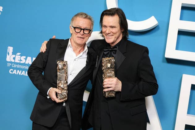 51st Cesar Ceremony Press Room Jim Carrey poses with the Honorary Cesar Award and Franck Dubosc during the 51st Cesar Film Awards held at l Olympia on February 26, 2026, in Paris, France. Photo by Jerome Domine ABACAPRESS.COM Paris France  Copyright: xDominexJerome ABACAx