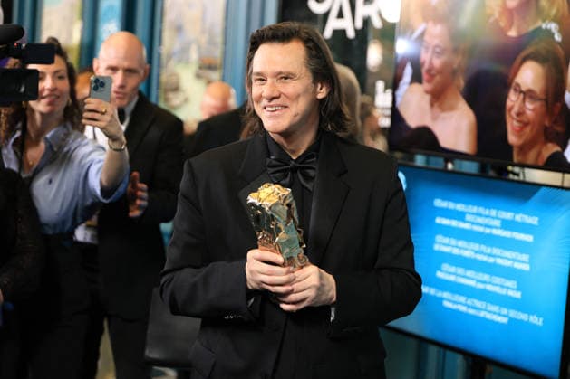 51st Cesar Ceremony Press Room Jim Carrey poses with the Honorary Cesar Award during the 51st Cesar Film Awards held at l Olympia on February 26, 2026, in Paris, France. Photo by Jerome Domine ABACAPRESS.COM Paris France  Copyright: xDominexJerome ABACAx