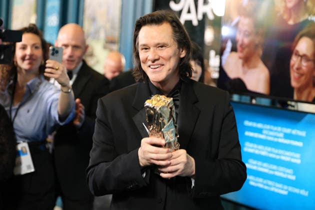 51st Cesar Ceremony Press Room Jim Carrey poses with the Honorary Cesar Award during the 51st Cesar Film Awards held at l Olympia on February 26, 2026, in Paris, France. Photo by Jerome Domine ABACAPRESS.COM Paris France  Copyright: xDominexJerome ABACAx