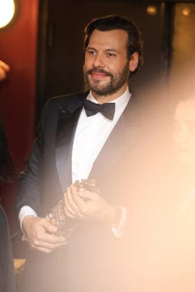 51st Cesar Ceremony Press Room Laurent Lafitte poses with the Best Actor Cesar Award during the 51st Cesar Film Awards held at l Olympia on February 26, 2026, in Paris, France. Photo by Jerome Domine ABACAPRESS.COM Paris France  Copyright: xDominexJerome ABACAx