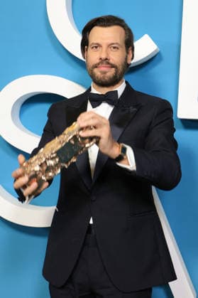51st Cesar Ceremony Press Room Laurent Lafitte poses with the Best Actor Cesar Award during the 51st Cesar Film Awards held at l Olympia on February 26, 2026, in Paris, France. Photo by Jerome Domine ABACAPRESS.COM Paris France  Copyright: xDominexJerome ABACAx