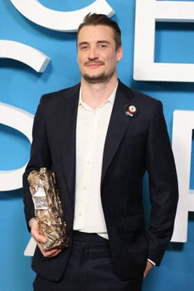51st Cesar Ceremony Press Room Pierre Lottin poses with the Best Supporting Actor Cesar Award during the 51st Cesar Film Awards held at l Olympia on February 26, 2026, in Paris, France. Photo by Jerome Domine ABACAPRESS.COM Paris France  Copyright: xDominexJerome ABACAx