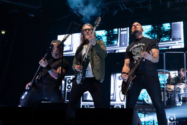 Alter Bridge perform at AO Arena Brian Marshall, Myles Kennedy and Mark Tremonti of Alter Bridge performs at AO Arena, Manchester, England, 26th February 2026. Editorial use only, Credit:Mike Gray Avalon  Copyright: xMikexGrayx xAvalonx 1078560087