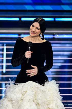 76th Italian Song Festival of Sanremo 3rd Evening Teatro Ariston - Sanremo, Italy Laura Pausini 76th Italian Song Festival of Sanremo 3rd Evening Teatro Ariston - Sanremo, Italy 26th February 2026 SGPItalia id 134399_050 Not Exclusive  Copyright: xAlfonsoxCatalano SGPx