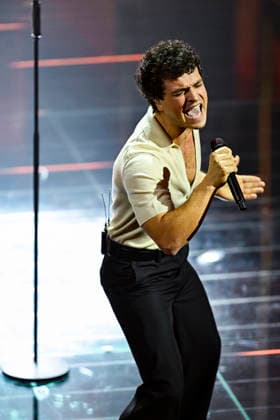 76th Italian Song Festival of Sanremo 3rd Evening Teatro Ariston - Sanremo, Italy Leo Gassmann 76th Italian Song Festival of Sanremo 3rd Evening Teatro Ariston - Sanremo, Italy 26th February 2026 SGPItalia id 134399_050 Not Exclusive  Copyright: xAlfonsoxCatalano SGPx
